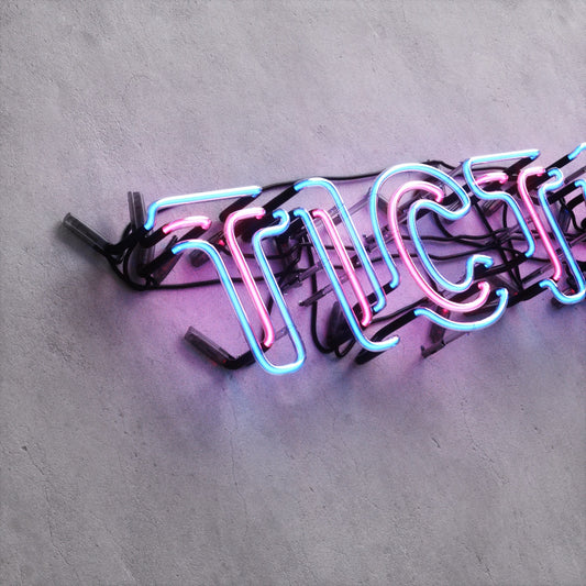 Neon Sign Style A "TICTACTOE"