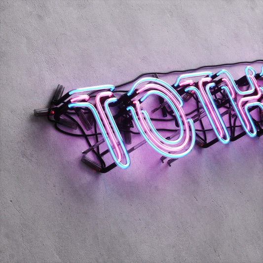 Neon Sign Style A "TOTHEMOON"